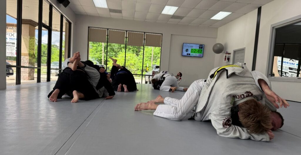 training bjj and self defense on class